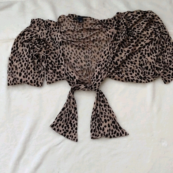 SALE 2 for $7: Banana Republic Cheetah Print Blouse, Small - Picture 10 of 10